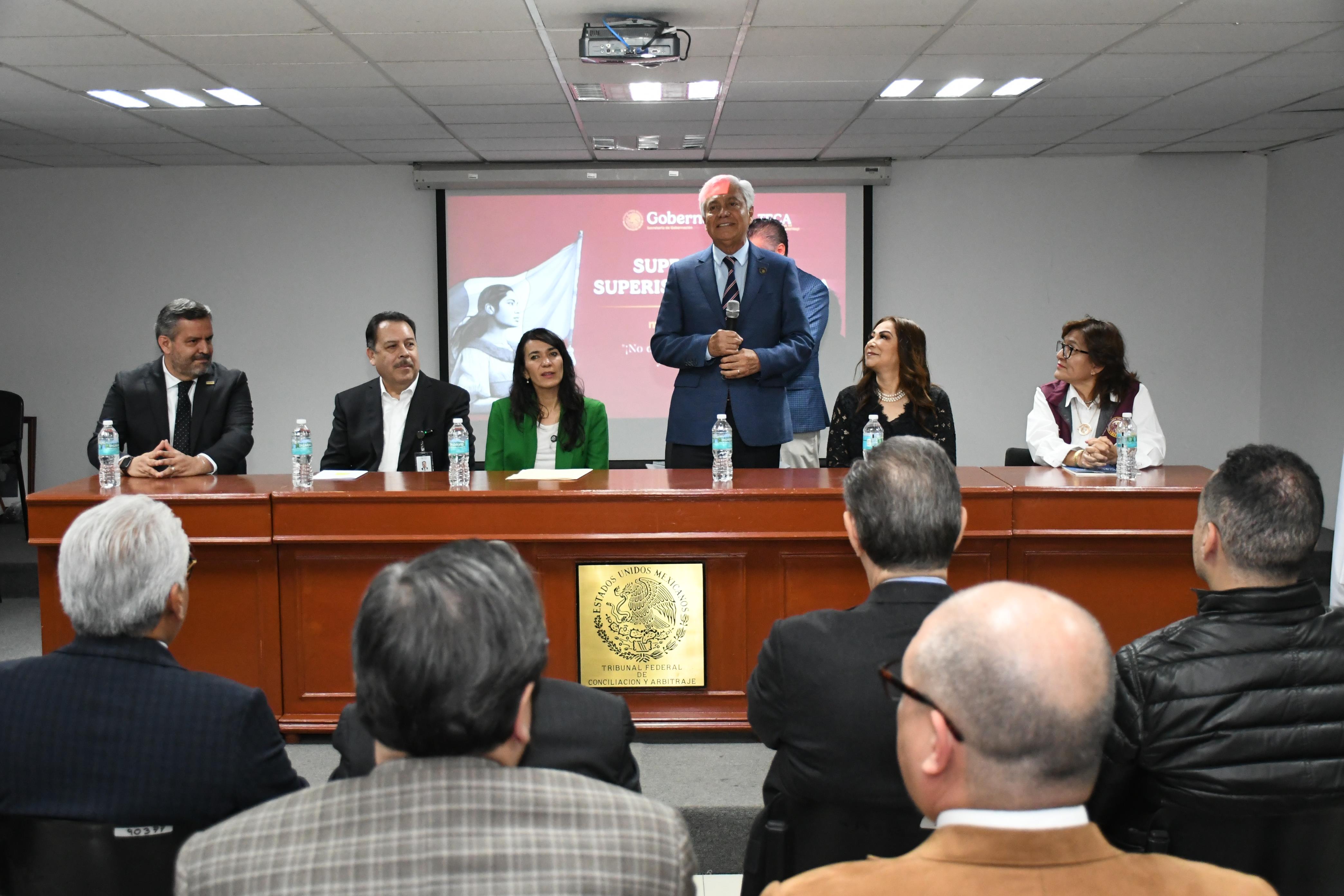 Inauguración de la Unidad Móvil de SuperISSSTE en el Tribunal Federal de Conciliación y Arbitraje